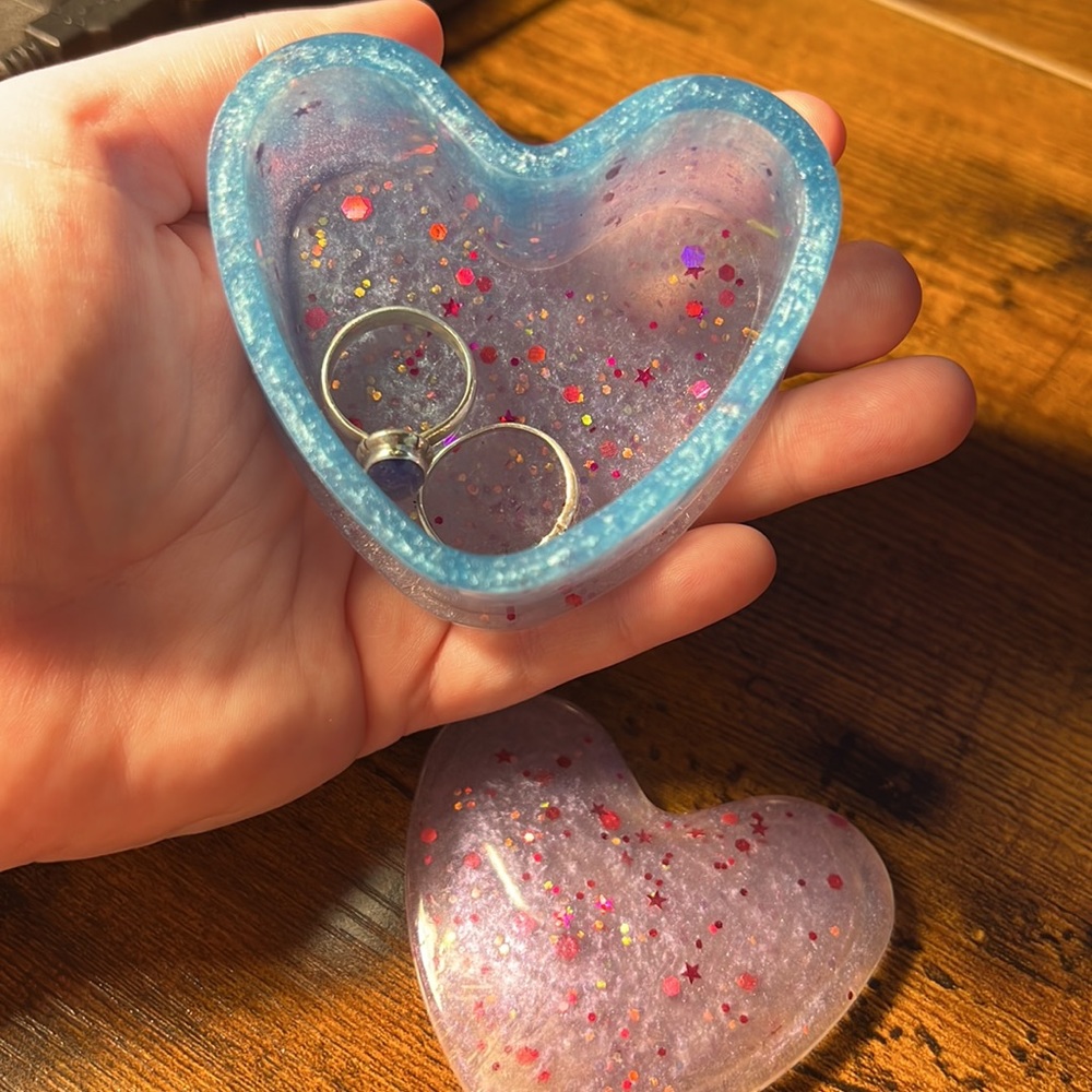 Mini heart shaped jewelry box 💖